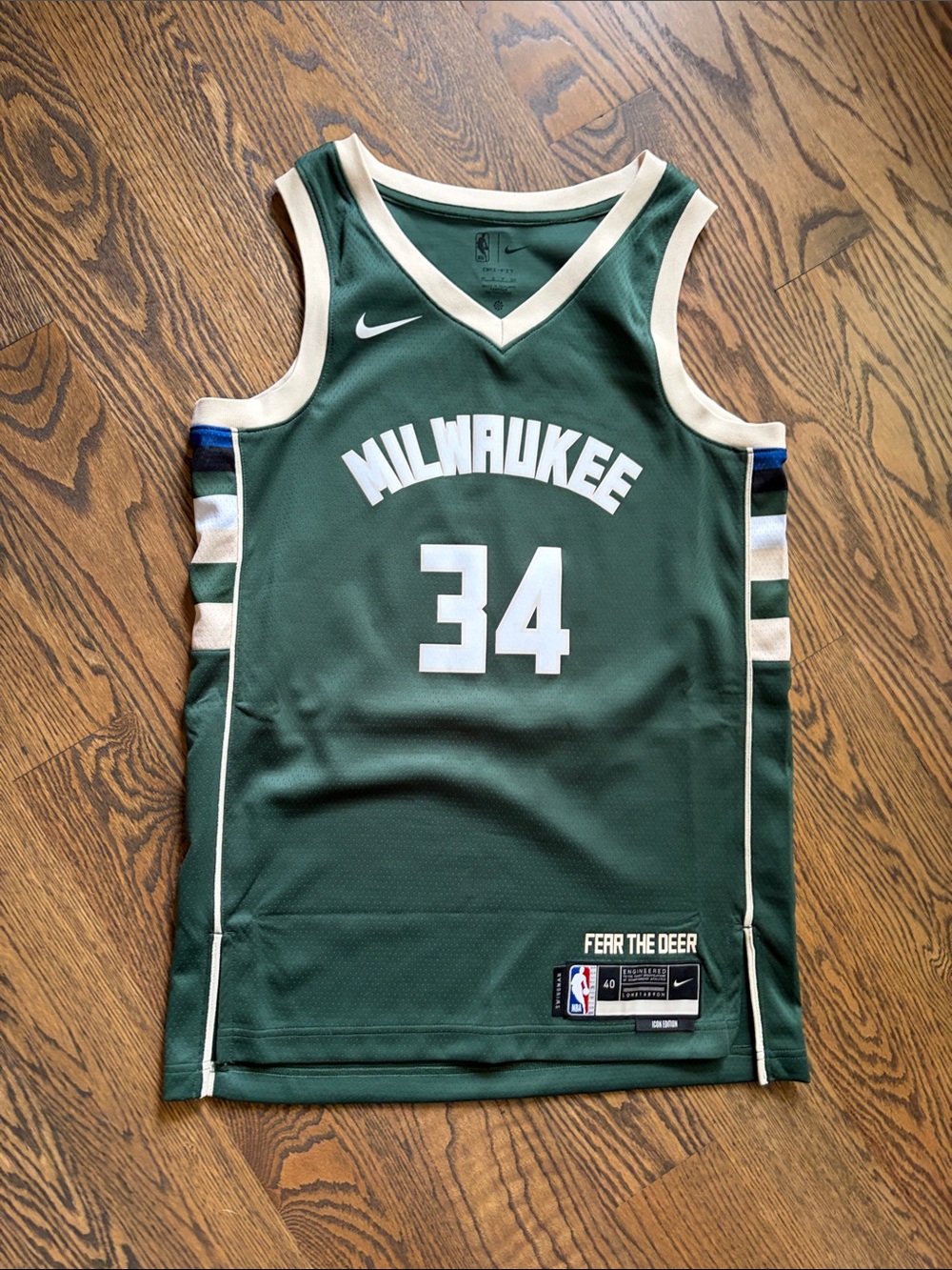 Giannias Nike Milwaukee Bucks Green Basketball Jersey